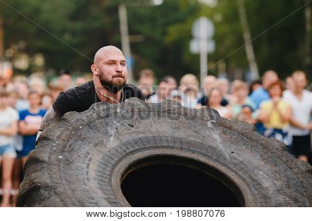 Osinniki, RUSSIA - July 28, 2017: Open festival on power extreme for Russian heroes bogatyrey.