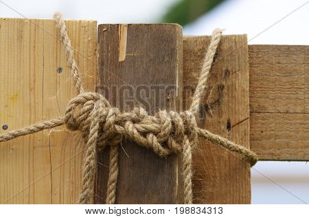 Rope tied a tight knot.And it is very difficult to untie.