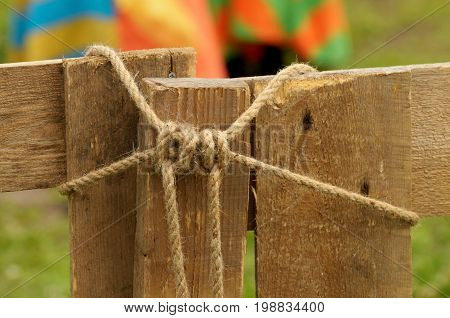 Rope tied a tight knot.And it is very difficult to untie.
