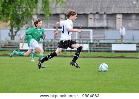 KAPOSVAR ฮังการี - 29 พฤษภาคม: เมท Grabarics (R) ในการดำเนินการที่ unde ชิงแชมป์แห่งชาติฮังการี