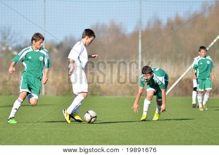 KAPOSVAR, Hongarije - 13 NOVEMBER: Unidentified spelers in actie op de Hongaarse nationale Championsh