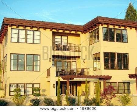คอมเพล็กซ์ Condominuim/อพาร์ทเมนท์