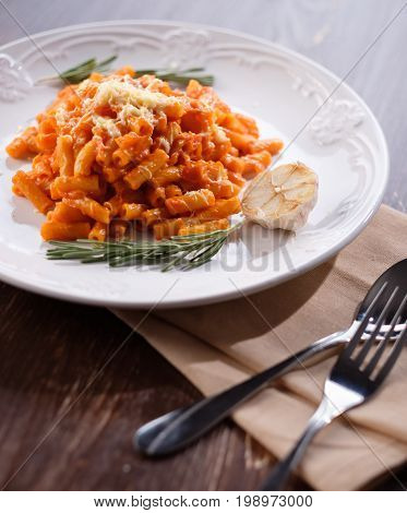 Creamy Italian Pasta With Mushrooms, Tomatoes