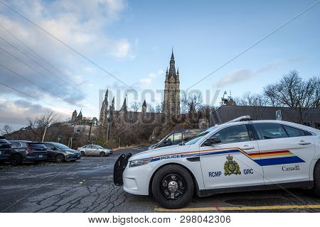 Montreal, Canada - November 10, 2018: Rcmp Grc Police Car Standing In Front Of The Canadian Parliame
