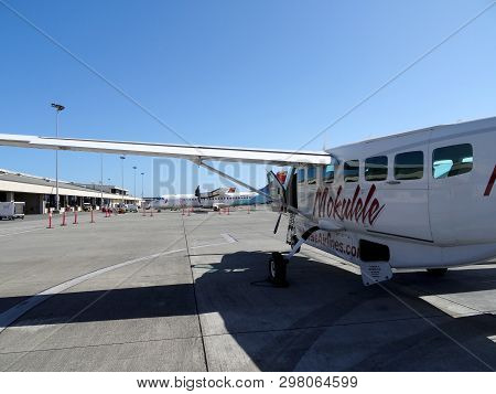 Honolulu - April 18, 2016:  Mokulele And Ilsand Air Plane On Tarmac At Hnl Airport.