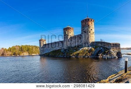 Beautiful View Of Olavinlinna, Olofsborg Ancient Fortress, The 15th-century Medieval Three - Tower C
