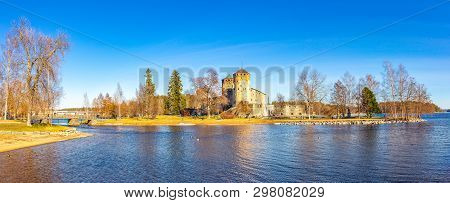 Beautiful View Of Olavinlinna, Olofsborg Ancient Fortress, The 15th-century Medieval Three - Tower C