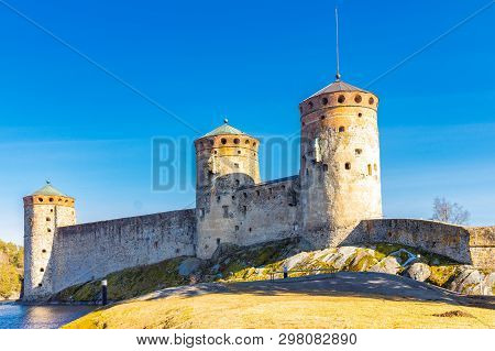 Beautiful View Of Olavinlinna, Olofsborg Ancient Fortress, The 15th-century Medieval Three - Tower C