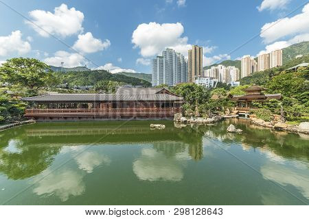 Chinese Temple - Chi Lin Nunnery In Hong Kong City