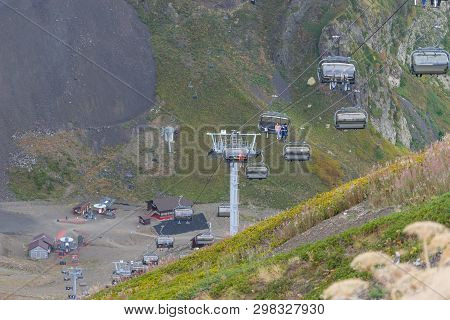 Sochi, Russia-september 30, 2017: Mountain Landscape With Rocky Slopes And The Cable Car In Krasnaya