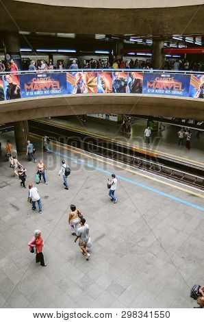 Sao Paulo Sp, Brazil - February 27, 2019: Subway, Indoors Of Estacao Da Se (se Station). People On A