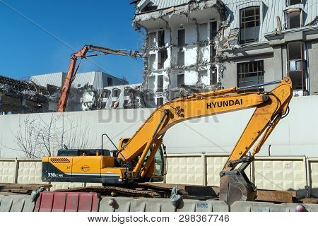 St. Petersburg, Russia, April 04, 2019: Yellow Hyundai Robex 330 Lc 95 Crawler Excavator On A Constr