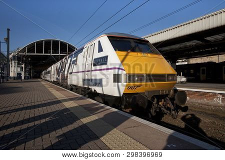 East Coast Trains Class 91 ( Number 91007 ) In Promotional James Bond 007 Skyfall Livery At Newcastl