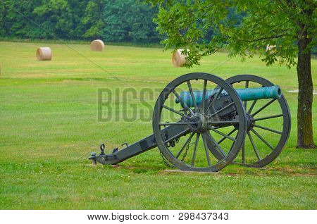 Civil Way Cannon In A Hay Field