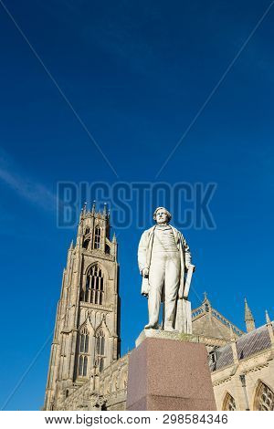 Boston, Lincolnshire, United Kingdrom, 19th October 2014, Thestatue Of Herbert Ingram Infront Of Sai