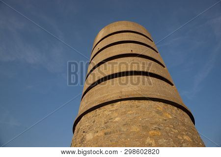 A Martello Tower At Fort Saumarez, Used By The German Occupation Forces During World War 2 - Fort Sa