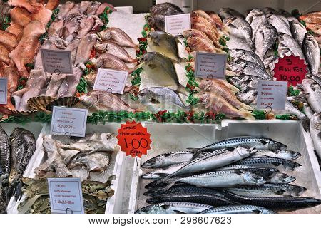 Leeds, Uk - July 11, 2016: Sea Food Stall At Leeds Kirkgate Market In The Uk. There Are 800 Stalls I