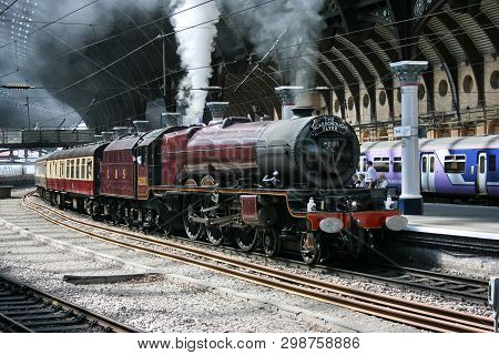Lms Pacific Steam Locomotive No. 6201 Princess Elizabeth At York Station, 4th July 2009 - York, Nort