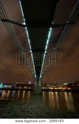 Ponte Millenium 6 grande
