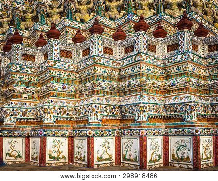  Beautiful closeup view of War Arun a Buddhist temple in Bangkok Yai district of Bangkok, Thailand. 