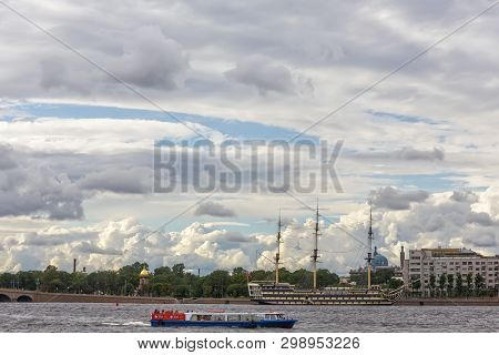 Saint Petersburg, Russia - July 19, 2013: Saint-petersburg And River Neva, Athmospheric Cityscape