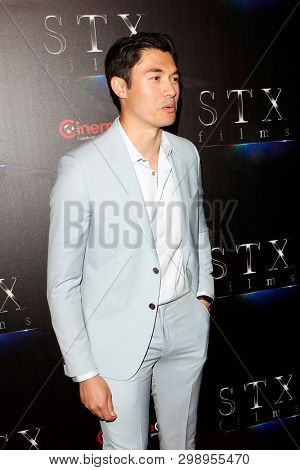 LAS VEGAS - APR 2:  Henry Golding at the 2019 CinemaCon - STX films at Caesars Palace on April 2, 2019 in Las Vegas, NV