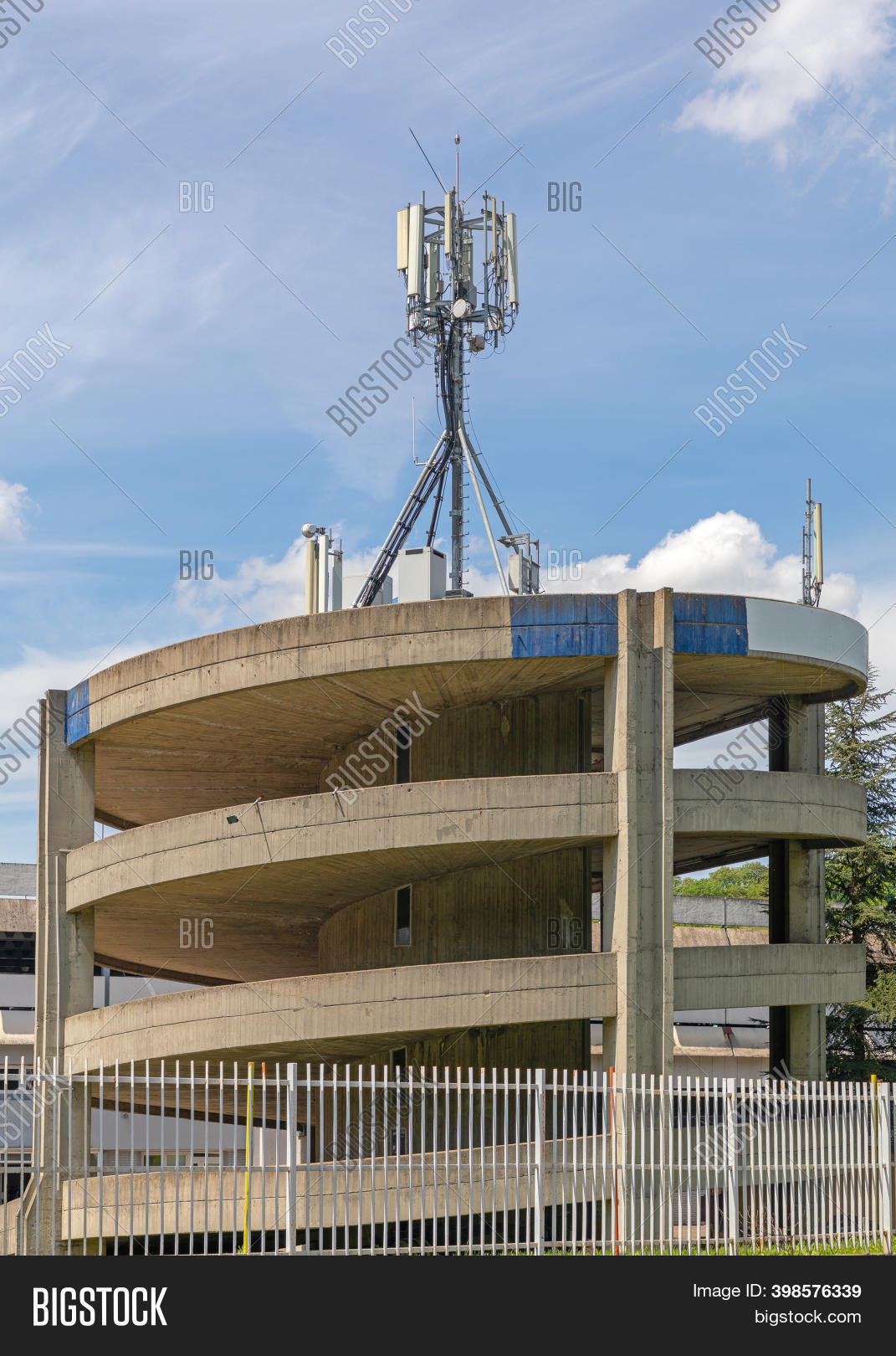 Cell Tower Antenna Image & Photo (Free Trial) Bigstock