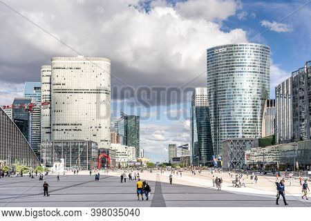 Paris, France - Jun 13, 2020: La Defense Esplanade In Afternoon With Sun Light