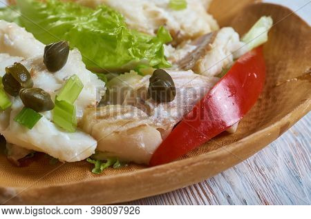 Carpaccio Di Sarago Al Pepe Rosa -  Sea ​​bass Carpaccio With Pink Pepper