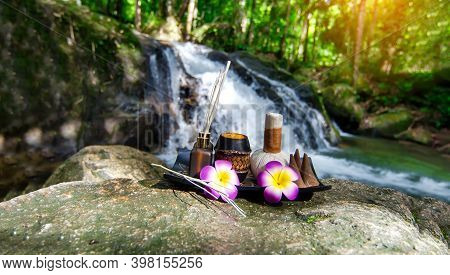 Spa Massage Compress Balls, Herbal Ball On The Wooden With Treaments Spa