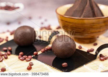Anko Japanese Sweet Red Bean Paste In Ball Shape