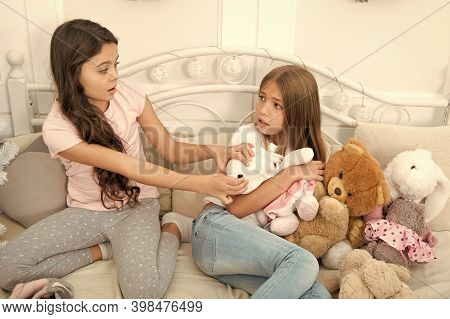 Give It To Me. Kids Play Toys Bed. Little Girls Spend Time Together. Teach Sister Sharing Toys. Gree