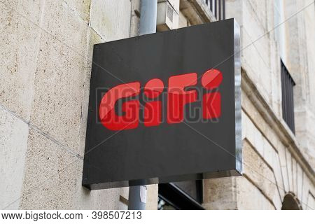 Bordeaux , Aquitaine  France - 12 01 2020 : Gifi Retail Sign And Text Logo Facade French Store Compa