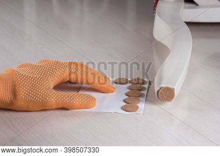 Glove's Hand And Set Floor Care Pad, Chair Wooden Leg. Adhesive Chair And Sofa Protector. Anti-skid 