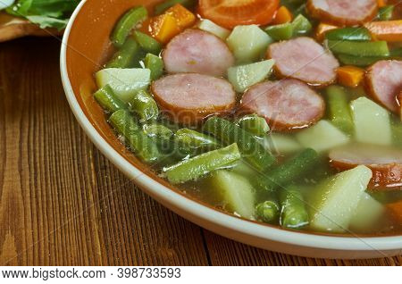 Bibbelsches Bohnesupp - Traditional Green Bean Soup With Bacon, Onion, Potatoes From Saarland In Ger