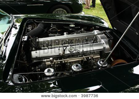 Motorového prostoru