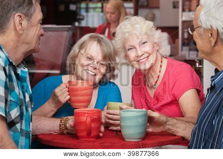 Ladies Senior sorridente