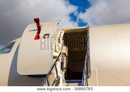 offene TÃ¼r im jet