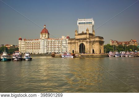 Mumbai, India - October 23, 2018: Wide Angle Shot Of Gateway Of India And Taj Hotel By The Sea Coast