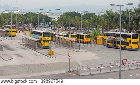 Hong Kong, China - April 23, 2017: Bus Station Platform At Island In Hong Kong, China.