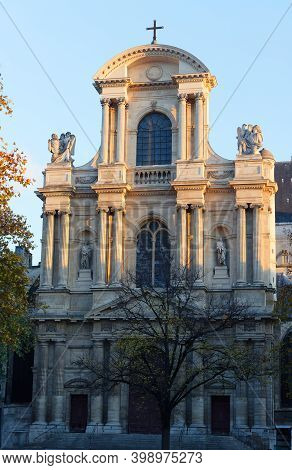 St-gervais-et-st-protais Church Of Paris . It Is Located On Place Saint-gervais In The Marais Distri