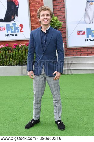 LOS ANGELES - JUN 02:  Sean Giambrone {Object} arrives for âThe Secret Life Of Pets 2â  Premiere on June 02, 2019 0 in Westwood, CA                