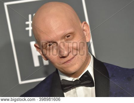 LOS ANGELES - JAN 13:  Anthony Carrigan {Object} arrives for â24th Annual Critics' Choice Awards on January 13, 2019 0 in Santa Monica, CA                