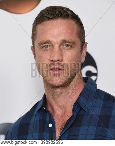 LOS ANGELES - AUG 06:  Devon Sawa arrives for  Disney ABC TCA Summer Press Tour 2017 on August 6, 2017 in Beverly Hills, CA                