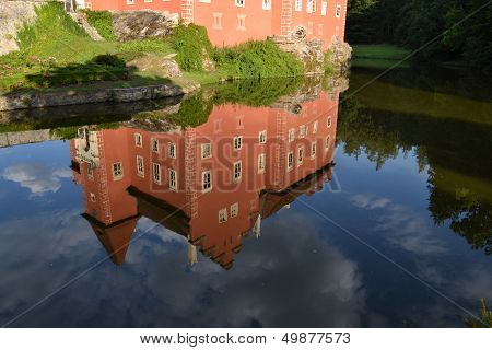 Cervena Lhota Castle