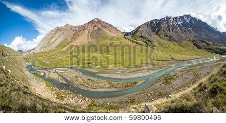 Twisting river Jil-Suu in Kirgizia