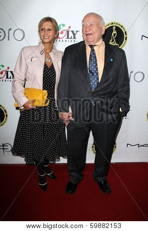 LOS ANGELES - FEB 15:  Ed Asner at the Annual Make-Up Artists And Hair Stylists Guild Awards at Paramount Theater on February 15, 2014 in Los Angeles, CA