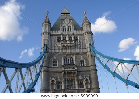 Etelä & tukee tower bridge, Lontoo