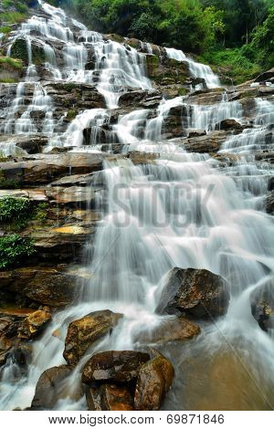 Maeya Waterfal