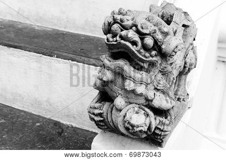 The lion statue